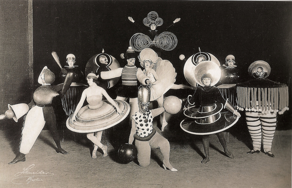 Bauhaus costumes